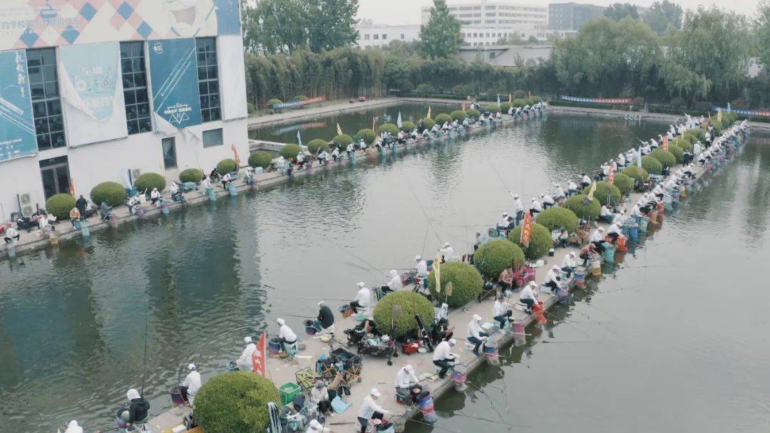 爱体育入口-跳远比赛悬念迭起，挑战极限实至名归的简单介绍