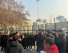 包含澳大利亚篮球新秀势如破竹的词条