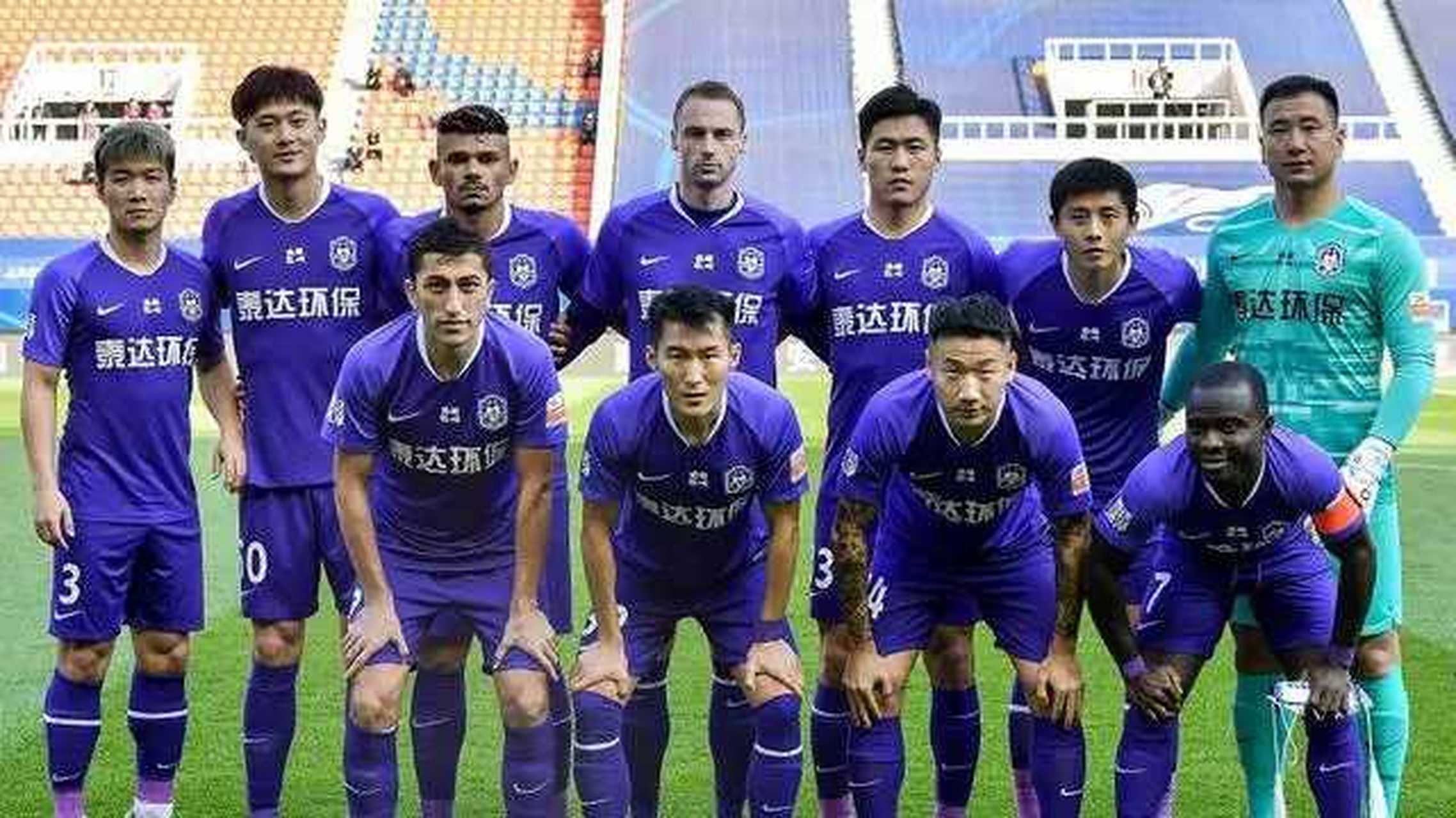 包含深圳佳兆业勇夺三分，迈向保级之路的词条