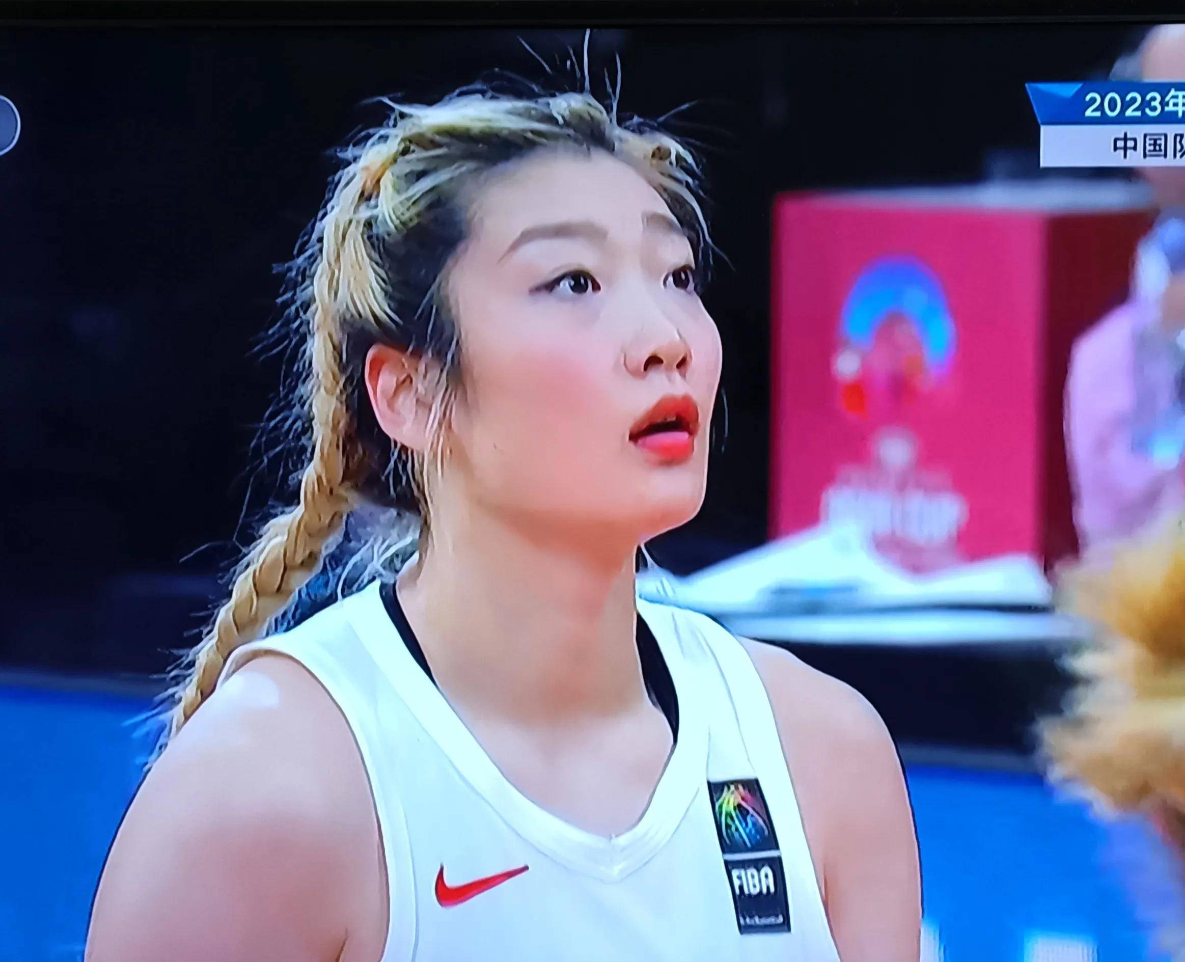 包含中国女篮无缘8强小组赛出局首战被逆转太可惜的词条