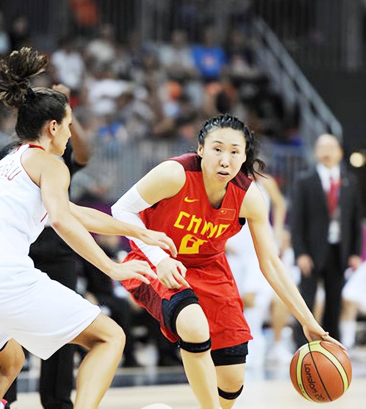 包含苗立杰成第四位入选FIBA名人堂的中国球员的词条